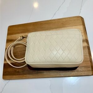 Clare V Marisol with Front Pocket 
Color: Cream Diamond
Original Price: $399 EUC